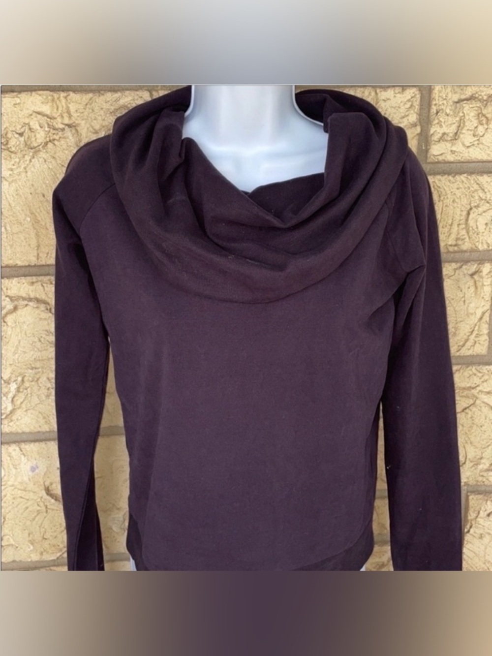 Grey State Dark Purple Cow Neck sweater Comfy
Size small